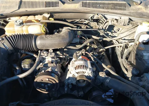 2005 Jeep Liberty Sport z USA, uszkodzony, nr VIN 1J4GL48K75W653068